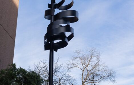 Lackierarbeiten Skulptur „Il vent nus porta“ von Urs Cavelti